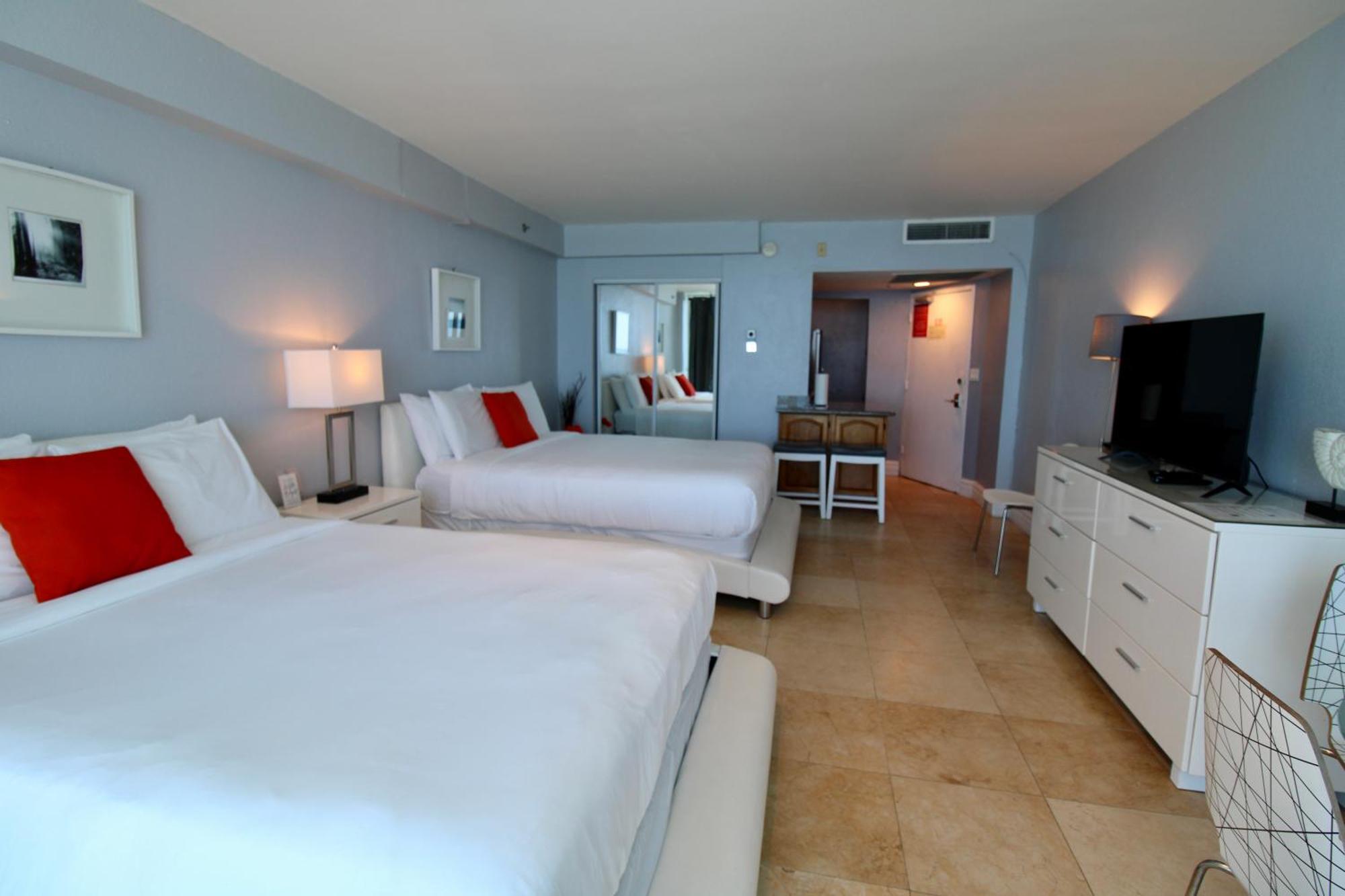 Castle 828 Oceanfront View With Balcony, Pool, Tennis, Beach Access And Free Parking! Μαϊάμι Μπιτς Εξωτερικό φωτογραφία