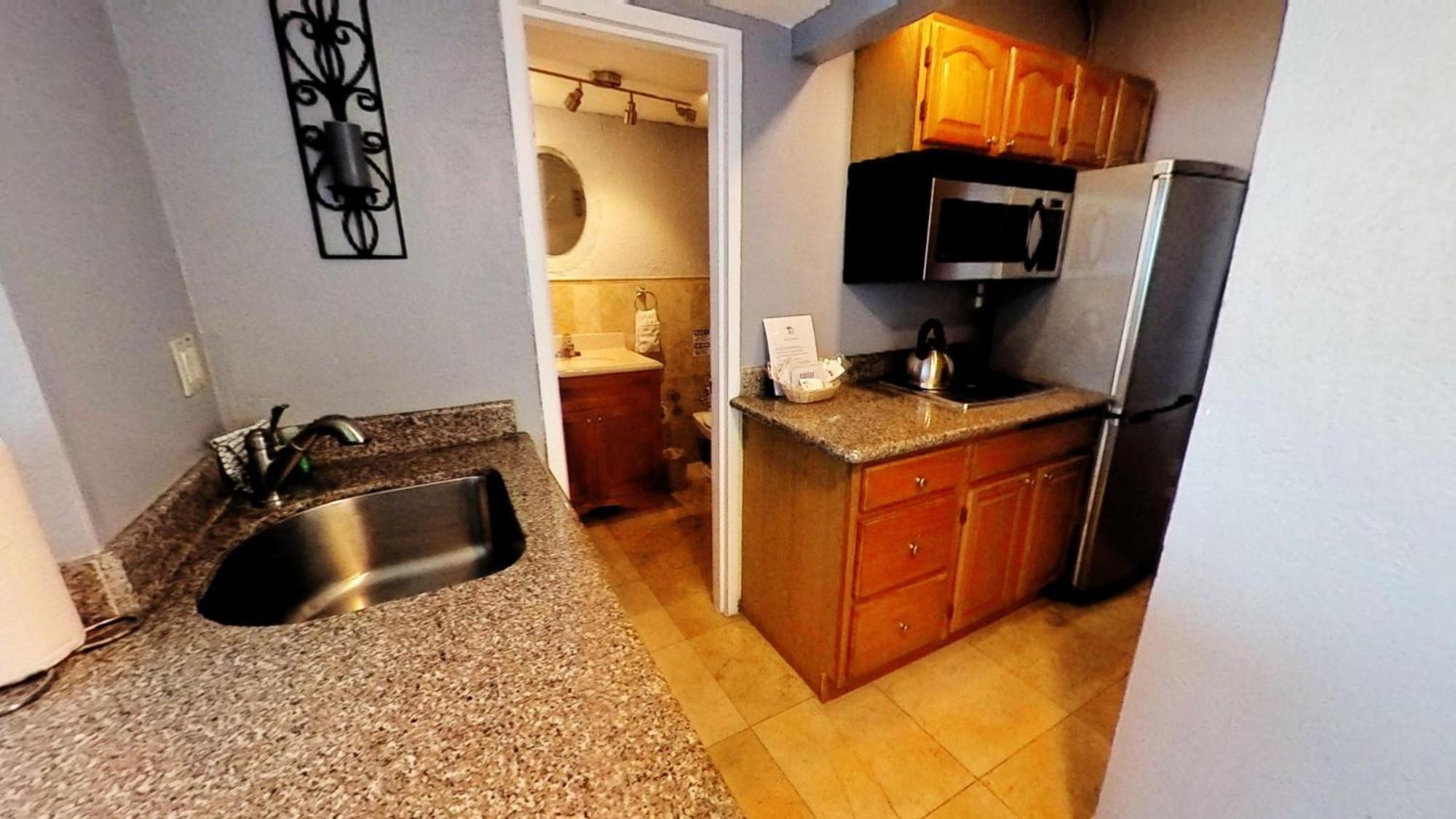 Castle 828 Oceanfront View With Balcony, Pool, Tennis, Beach Access And Free Parking! Μαϊάμι Μπιτς Εξωτερικό φωτογραφία