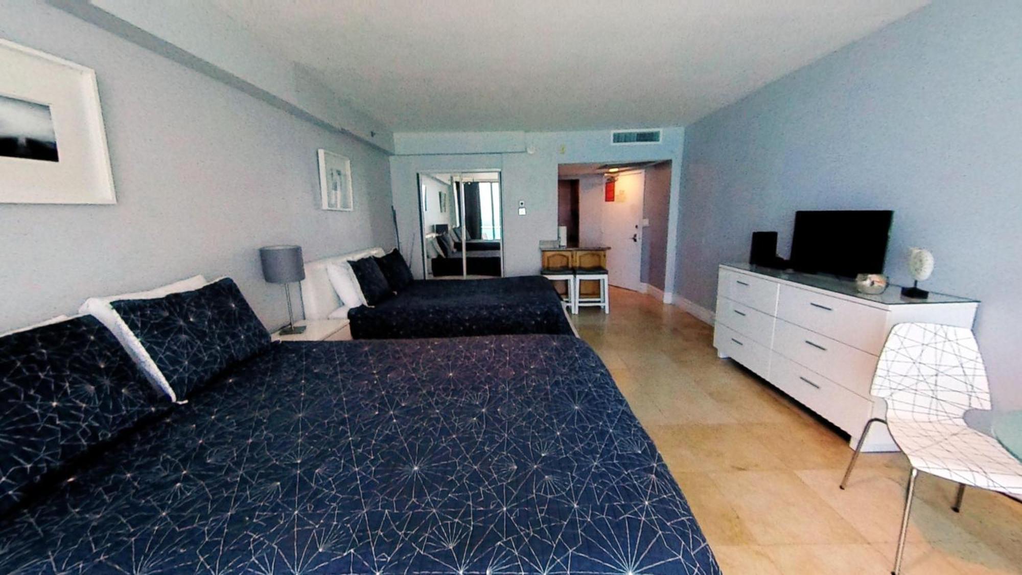 Castle 828 Oceanfront View With Balcony, Pool, Tennis, Beach Access And Free Parking! Μαϊάμι Μπιτς Δωμάτιο φωτογραφία